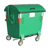 Care este modul corect de a căptuși un coș de gunoi cu un sac?